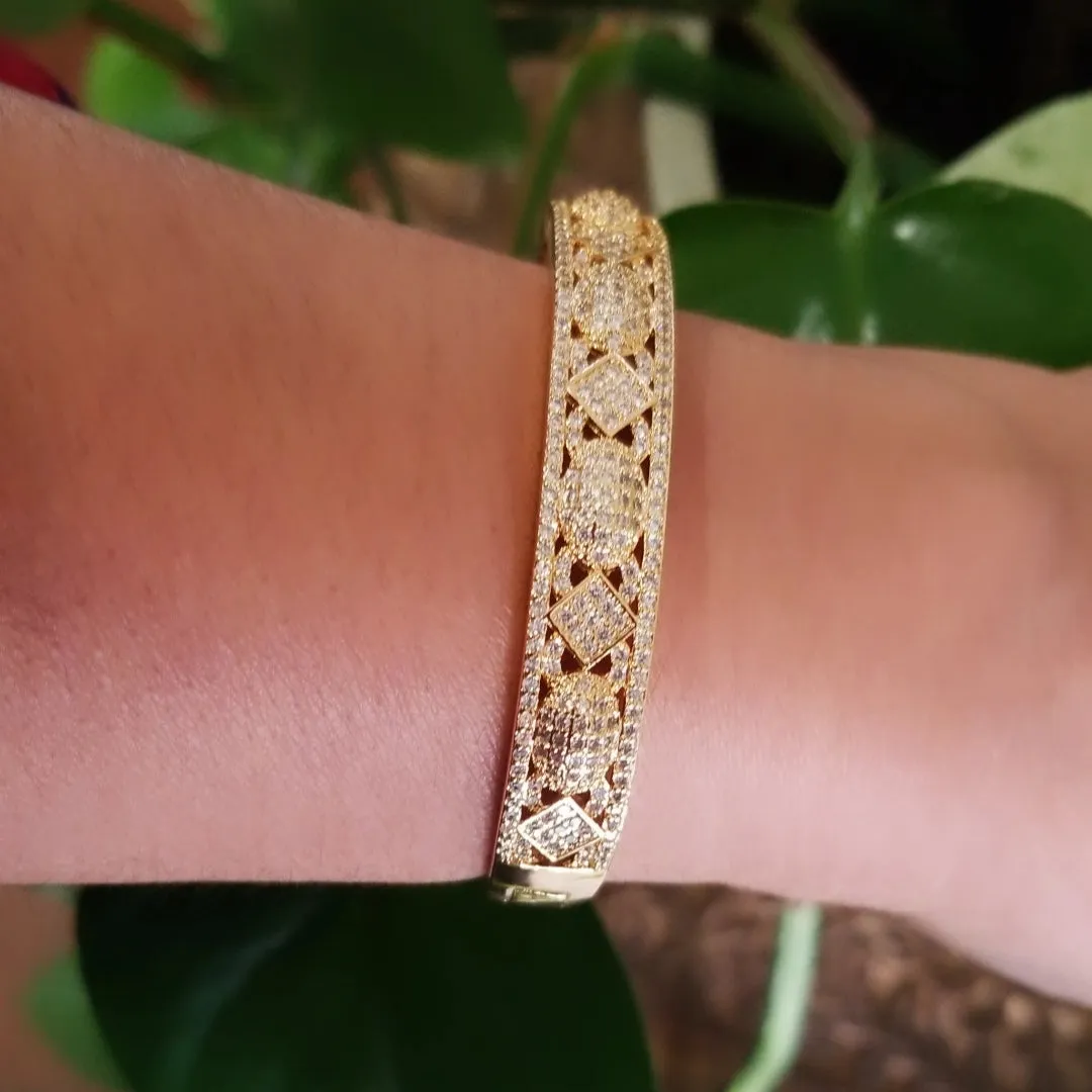 18k Gold Plated Hinged Bangle Bracelet with Matching Ring