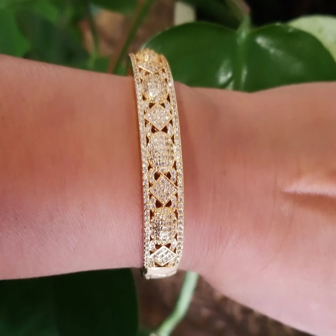 18k Gold Plated Hinged Bangle Bracelet with Matching Ring