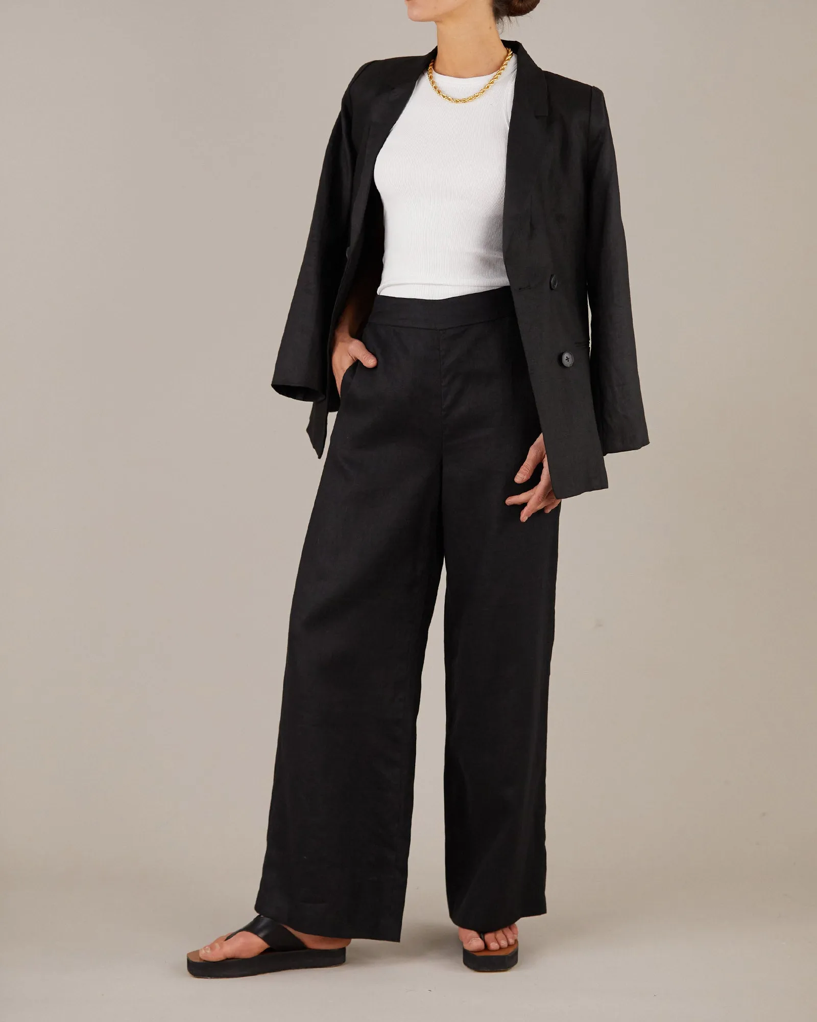 Azure Linen Blazer - Black