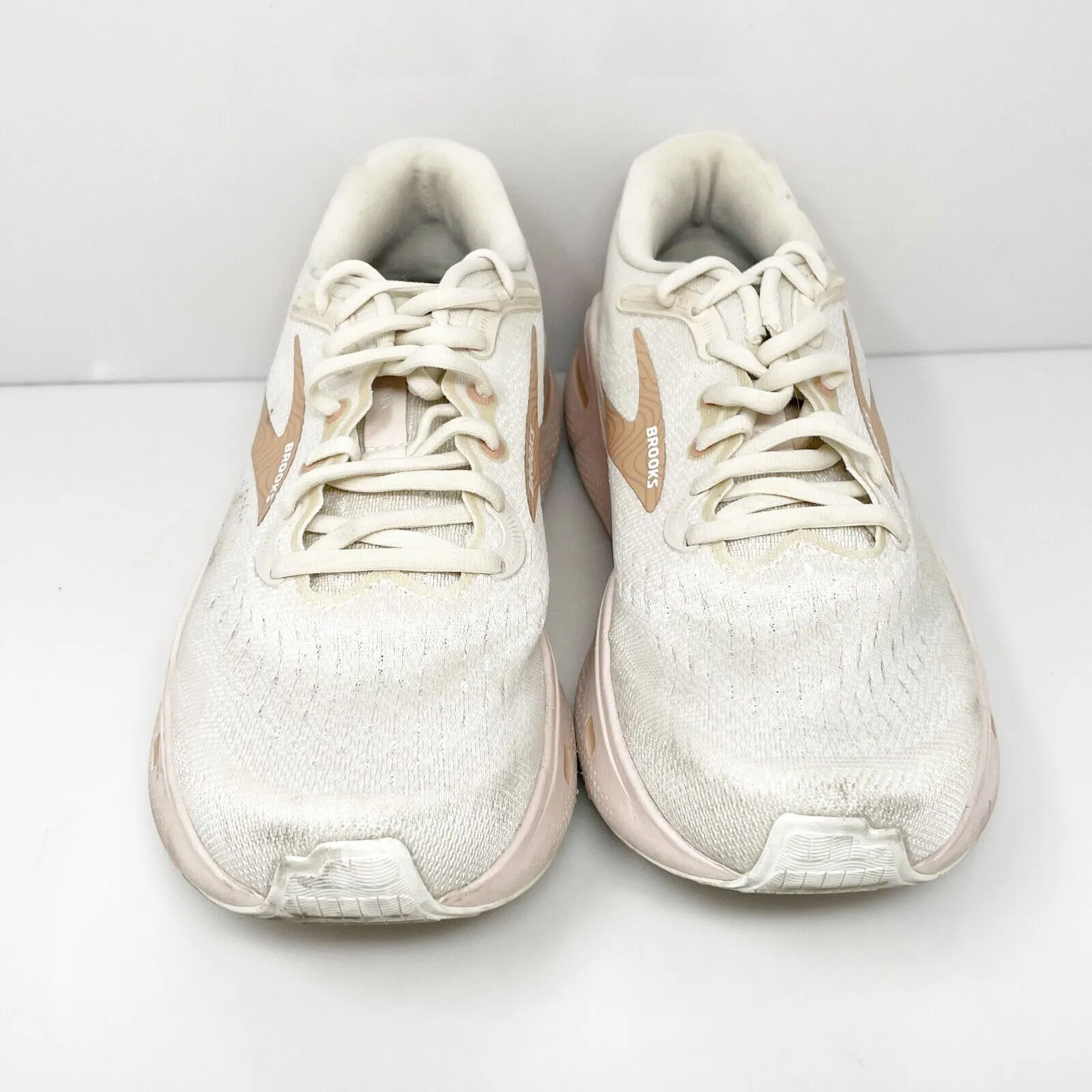 Brooks Womens Ghost Max 1203951B135 Beige Running Shoes Sneakers Size 9.5 B