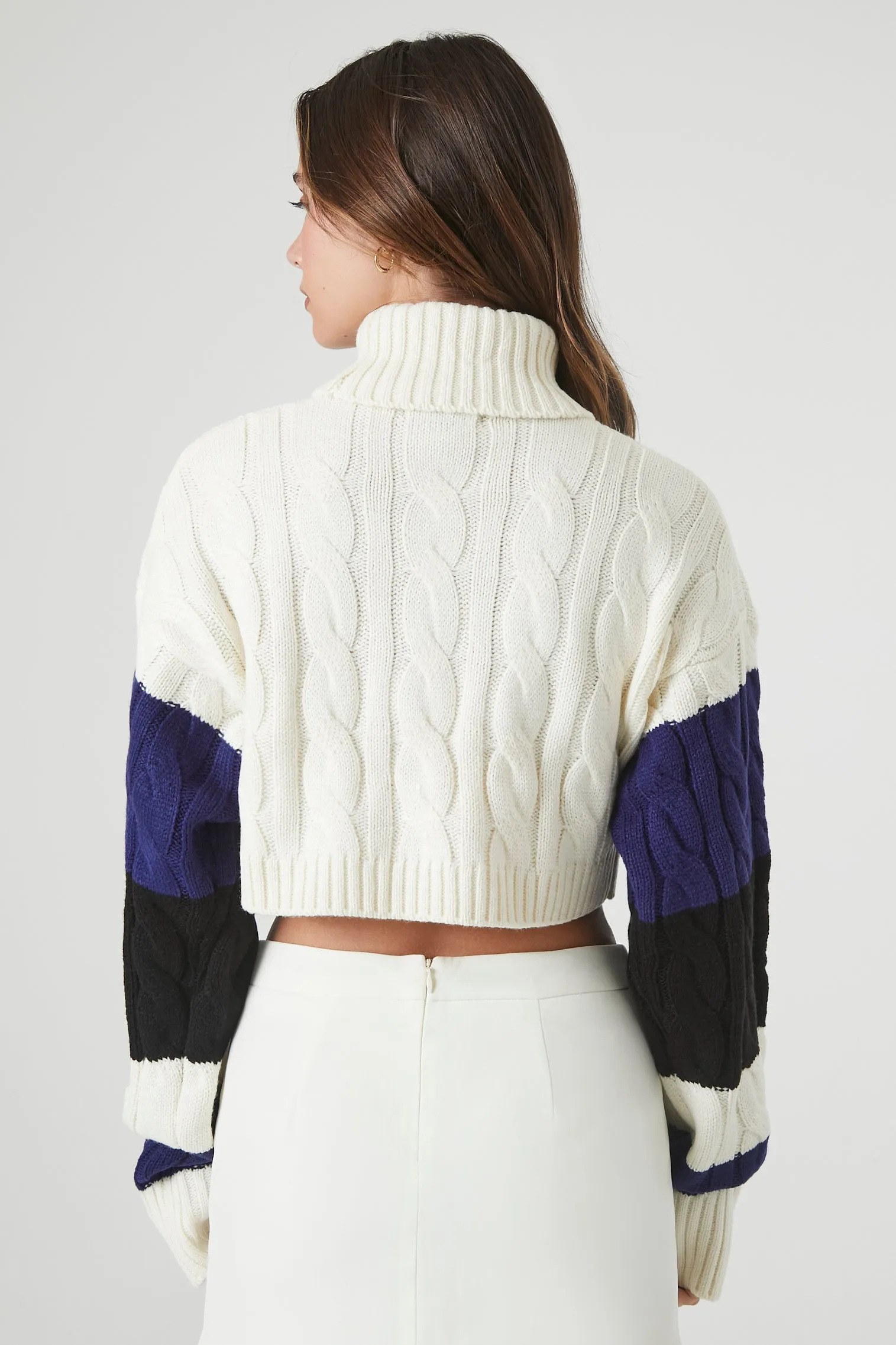 Cable Knit Colourblock Cropped Turtleneck Sweater