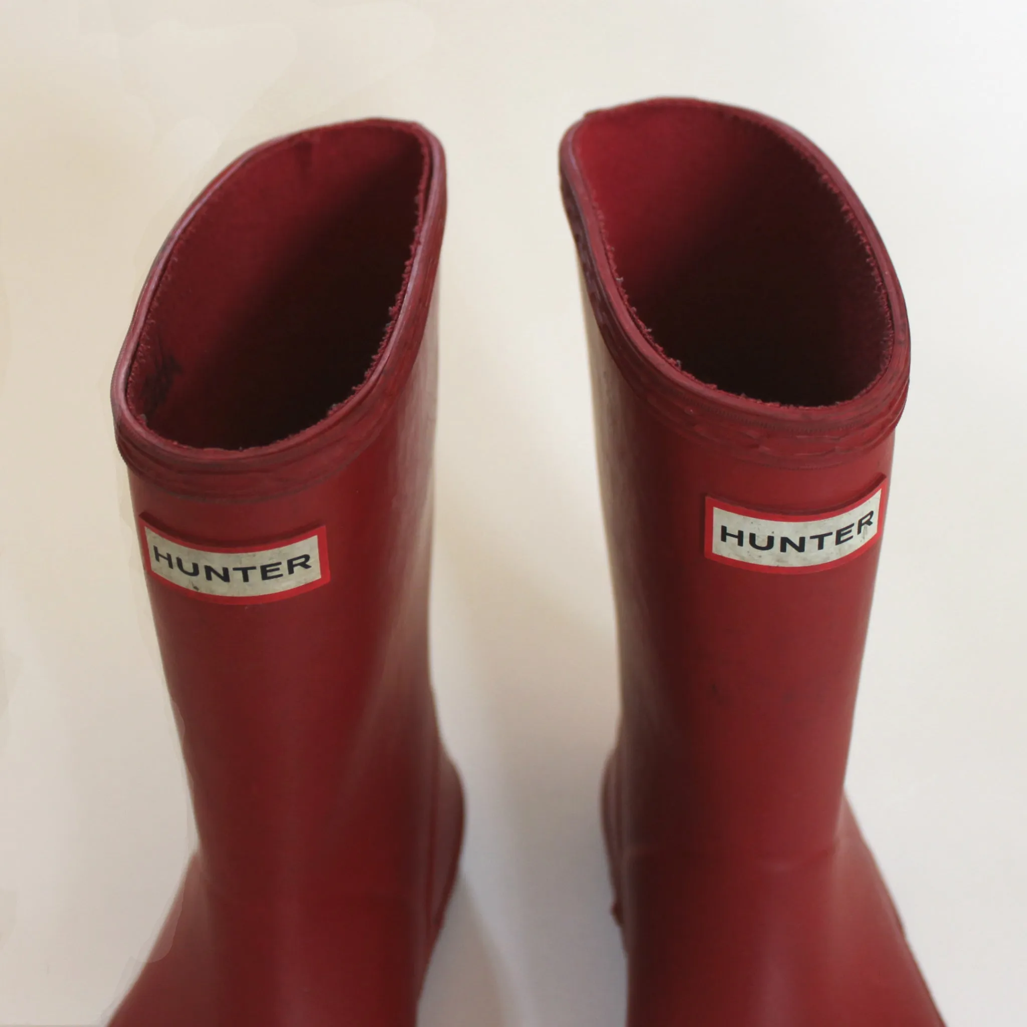 Hunter Red Wellington Boots: Size 9