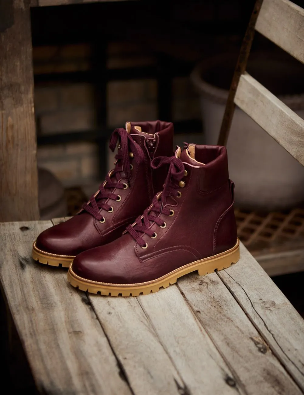 Saga Boot - Plum