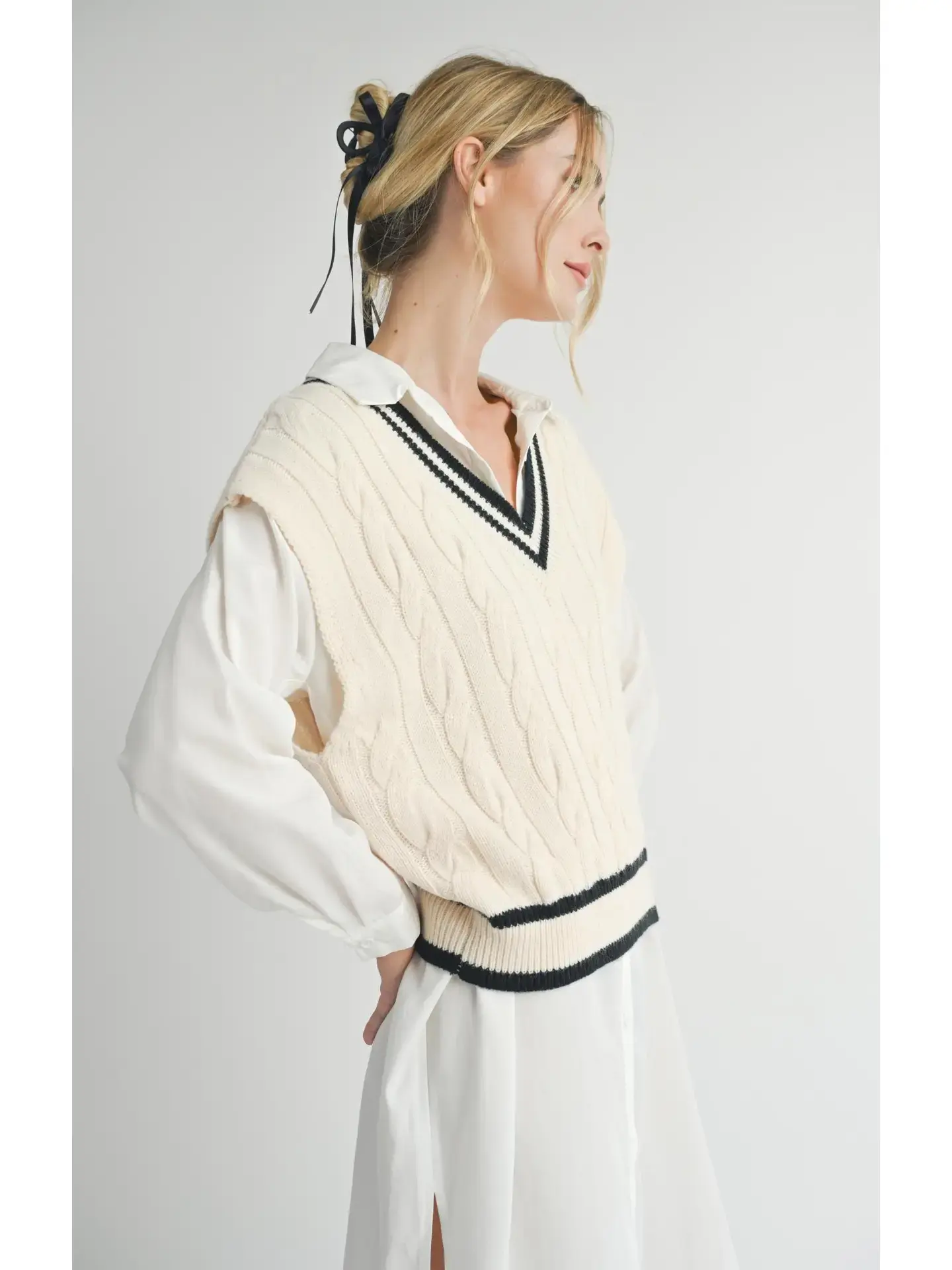  Tara V-neck Cable Sweater      