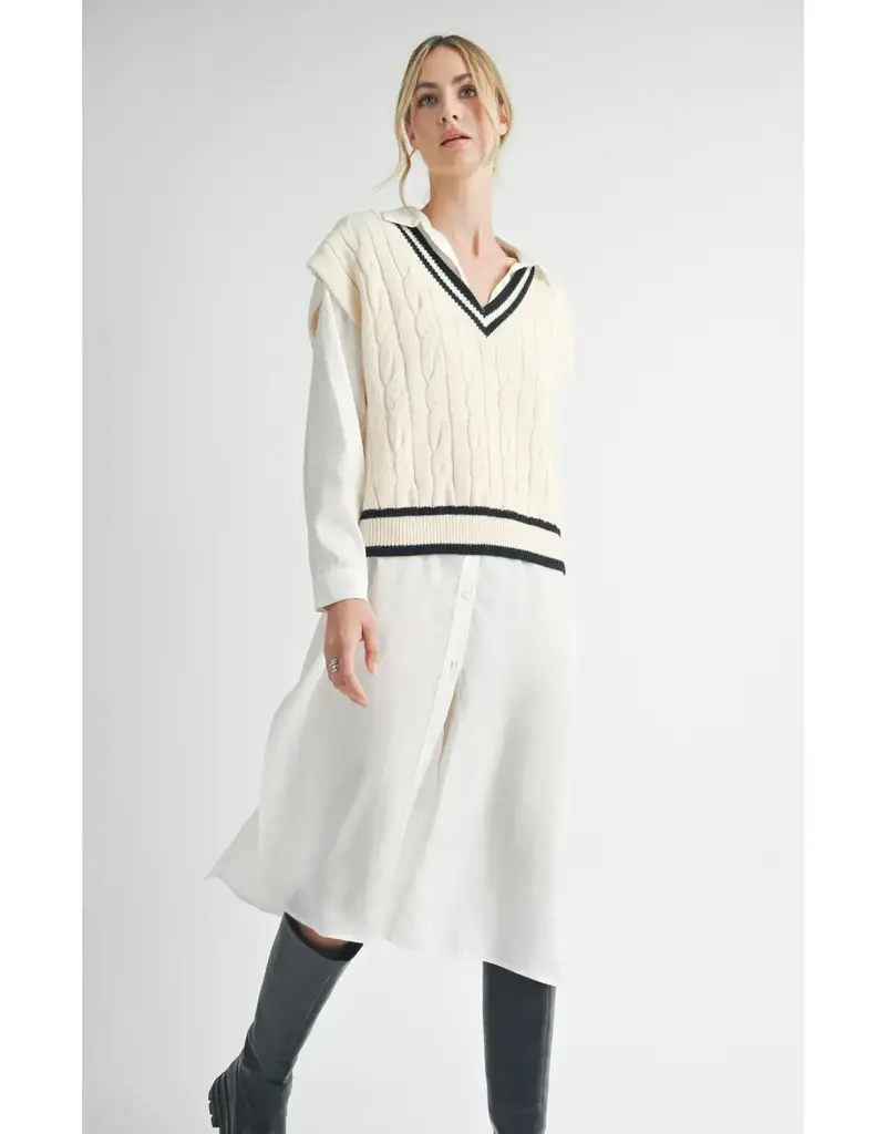  Tara V-neck Cable Sweater      