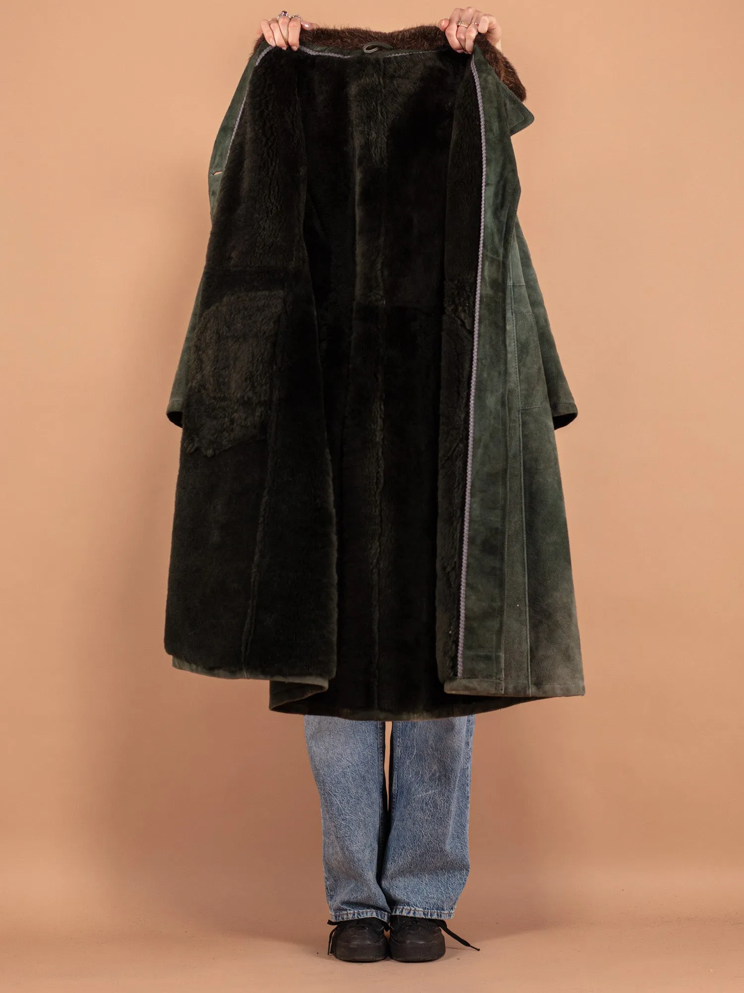 Vintage 70's Women Sheepskin Coat in Green