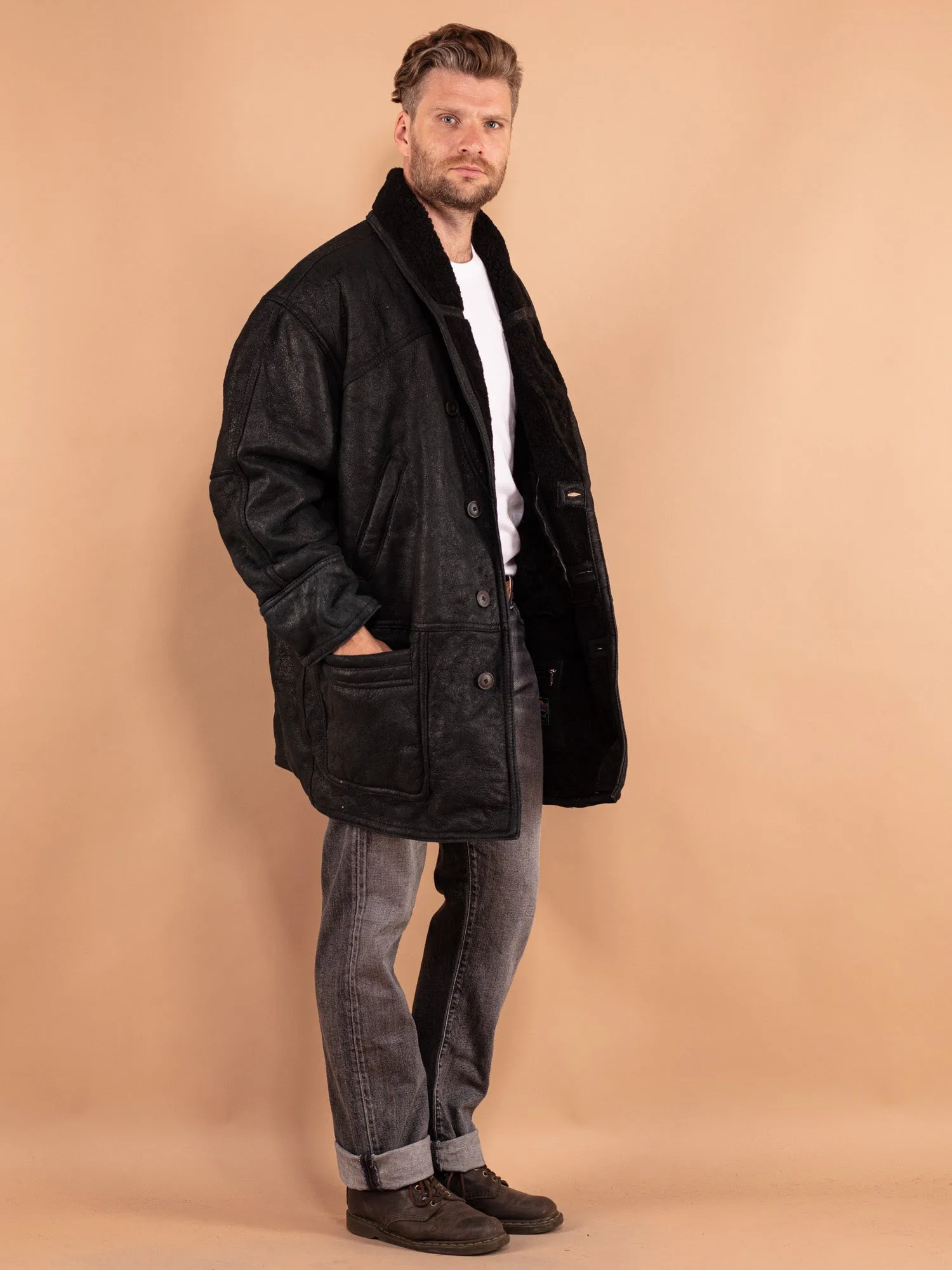 Vintage 80's Men Oversized Sheepskin Coat in Black