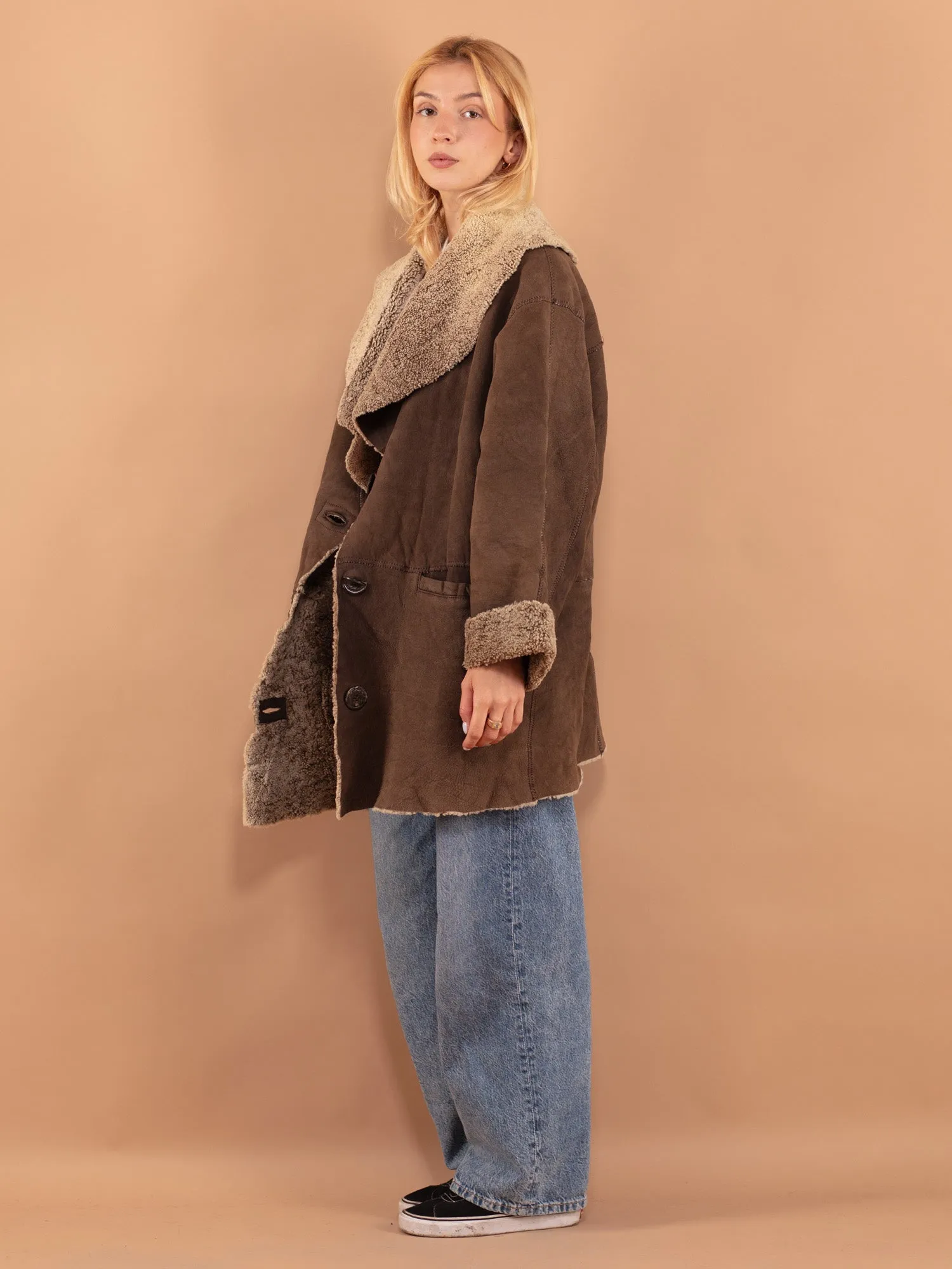 Vintage 80's Women Oversized Sheepskin Coat in Brown