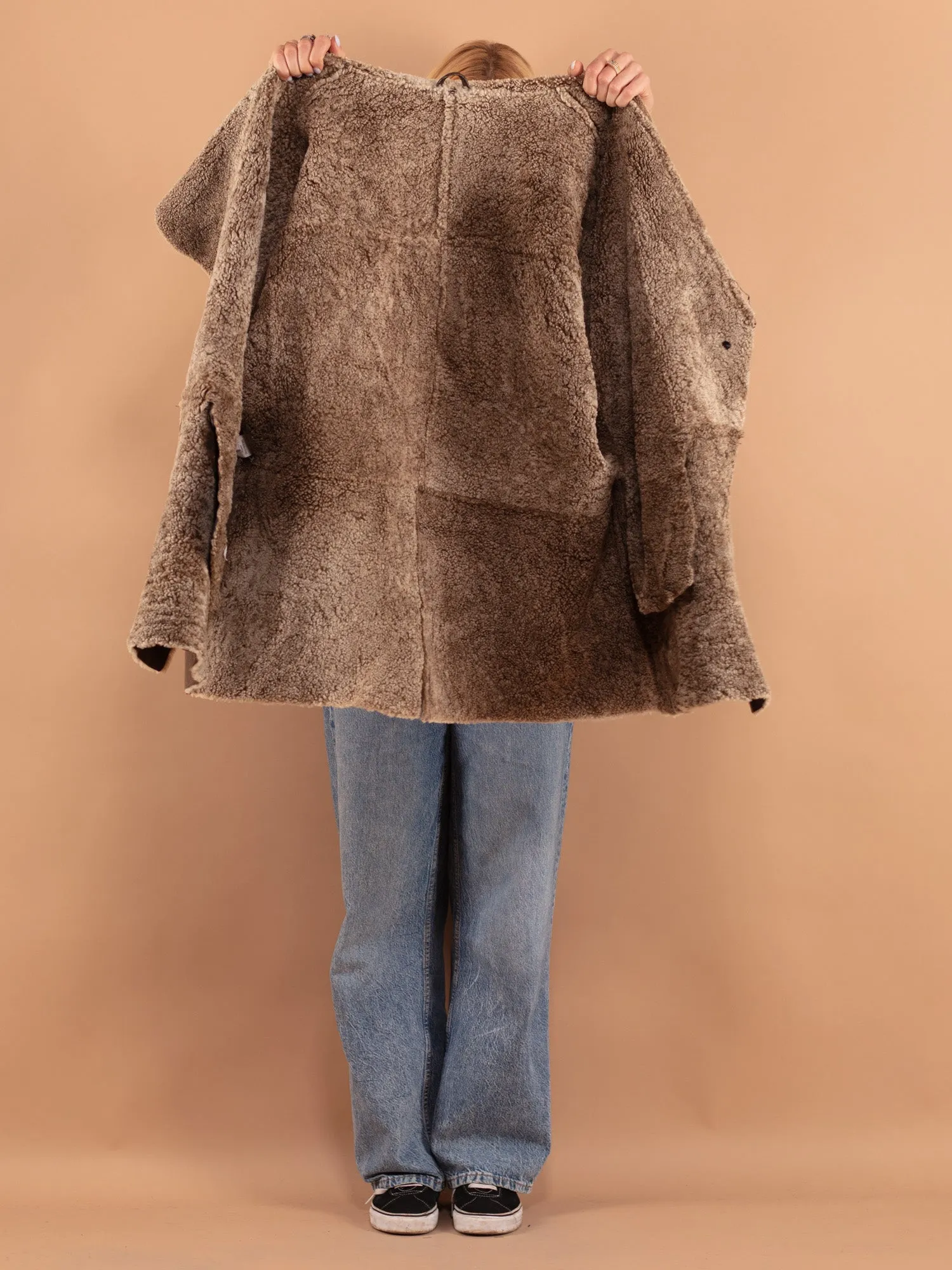 Vintage 80's Women Oversized Sheepskin Coat in Brown