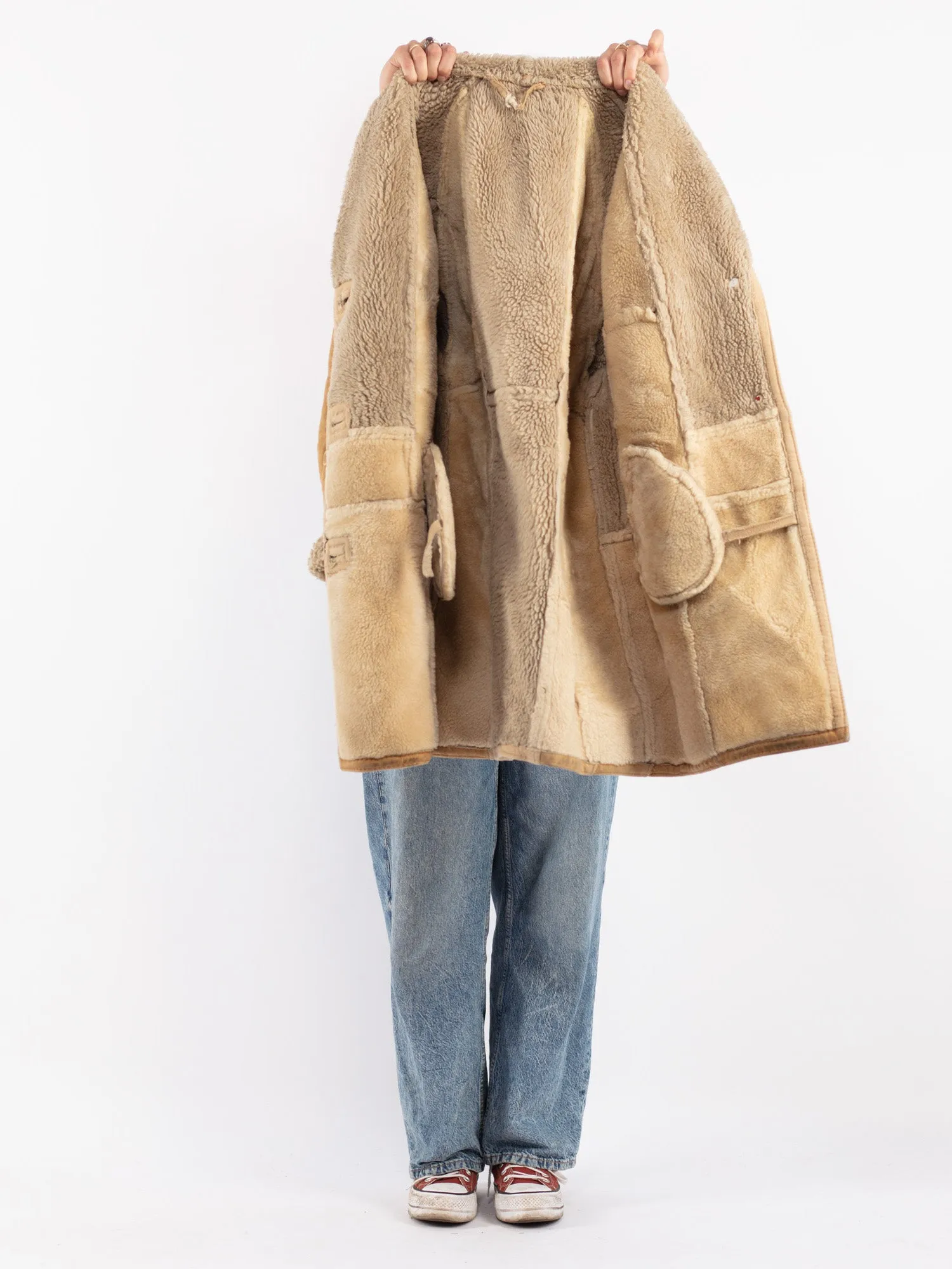 Vintage 90's Women Faux Sheepskin Coat in Beige