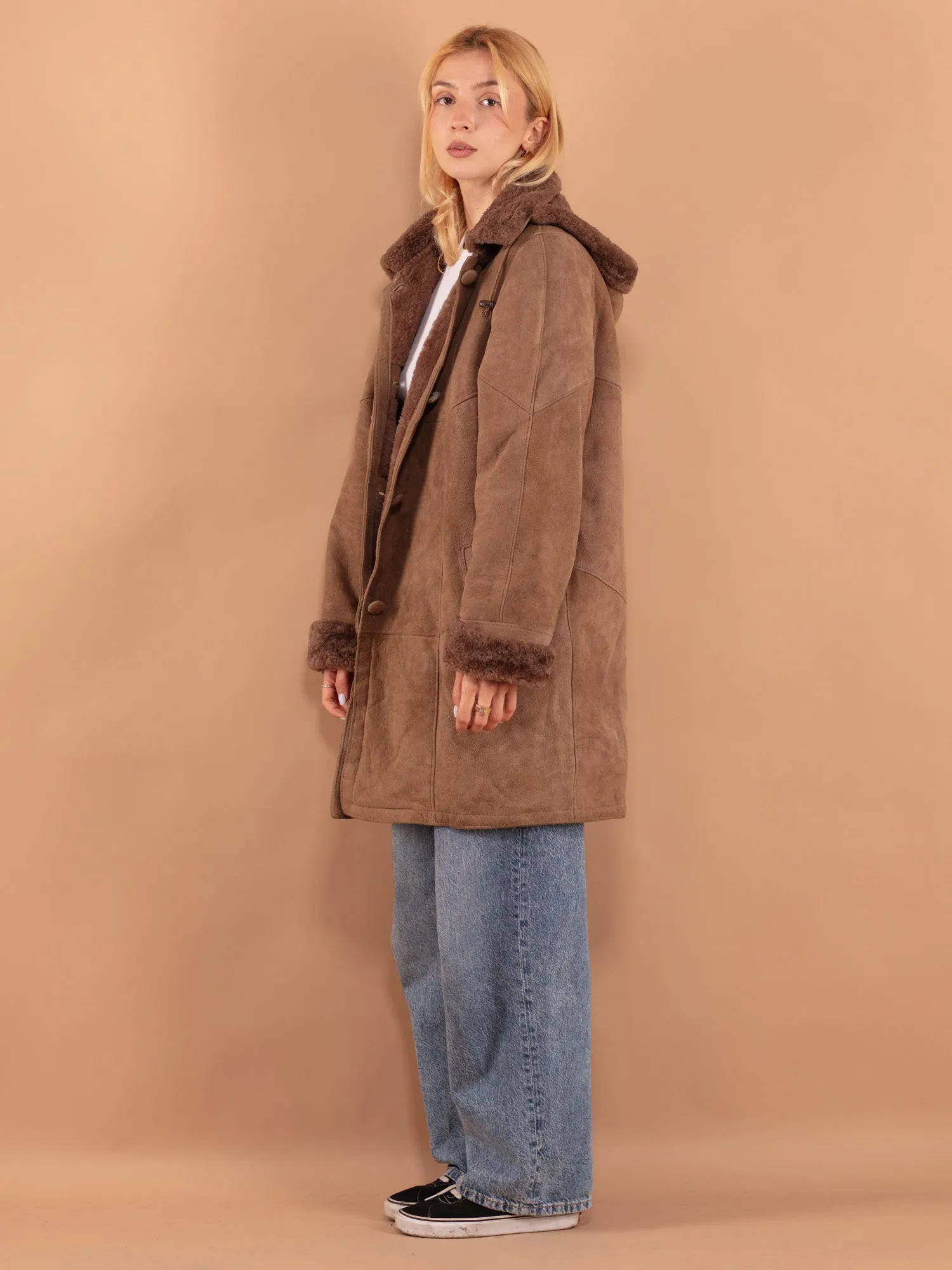 Vintage 90's Women Hooded Sheepskin Coat in Beige