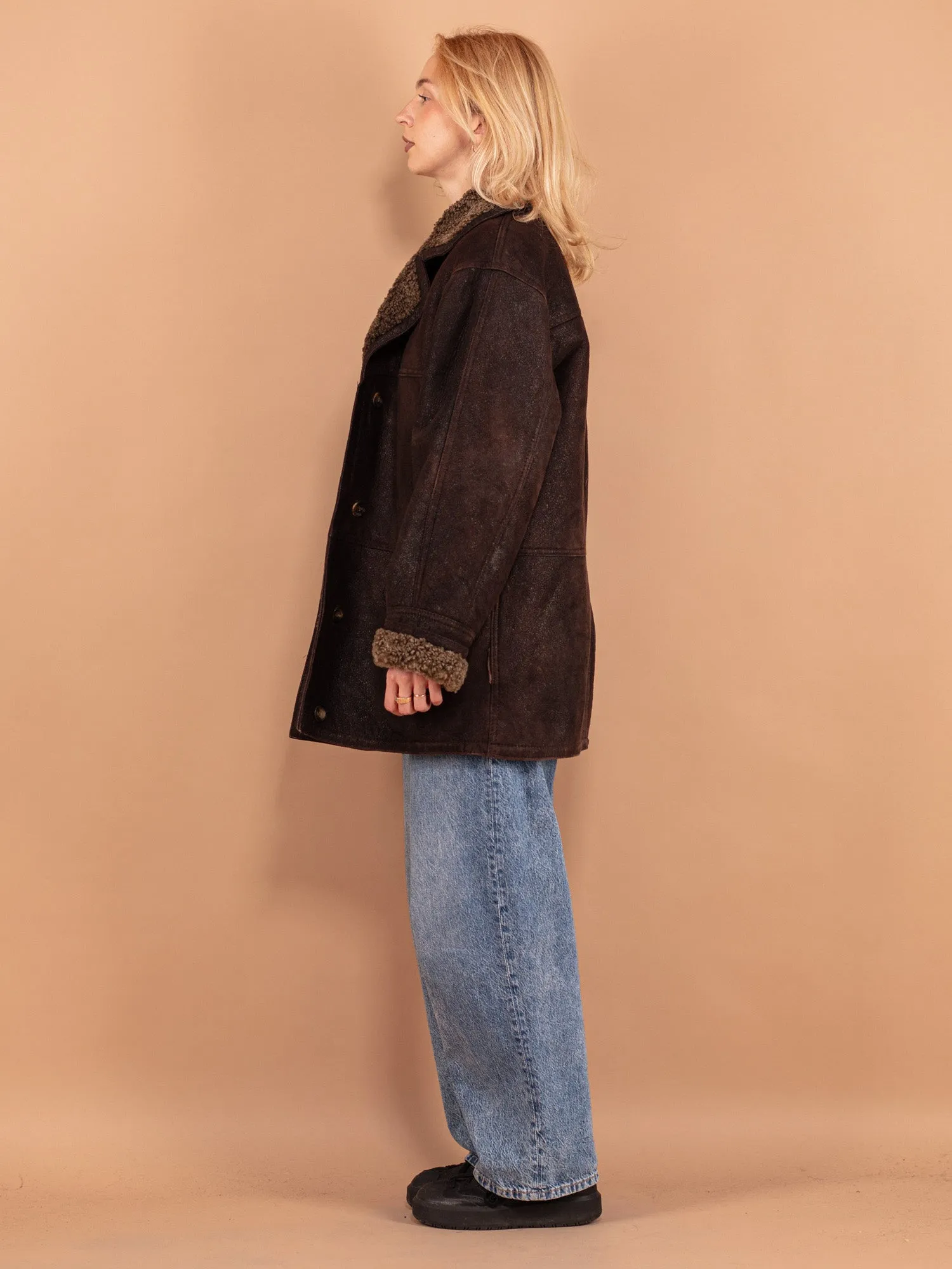 Vintage 90's Women Oversized Sheepskin Coat in Brown