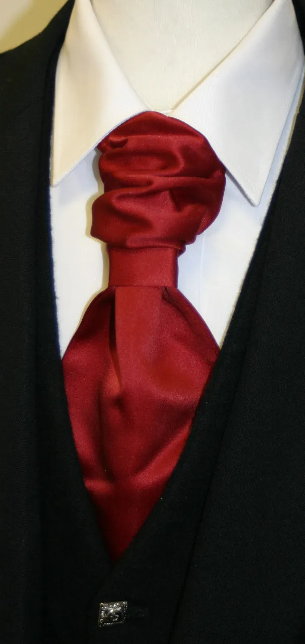 Wine red Ruche Cravat