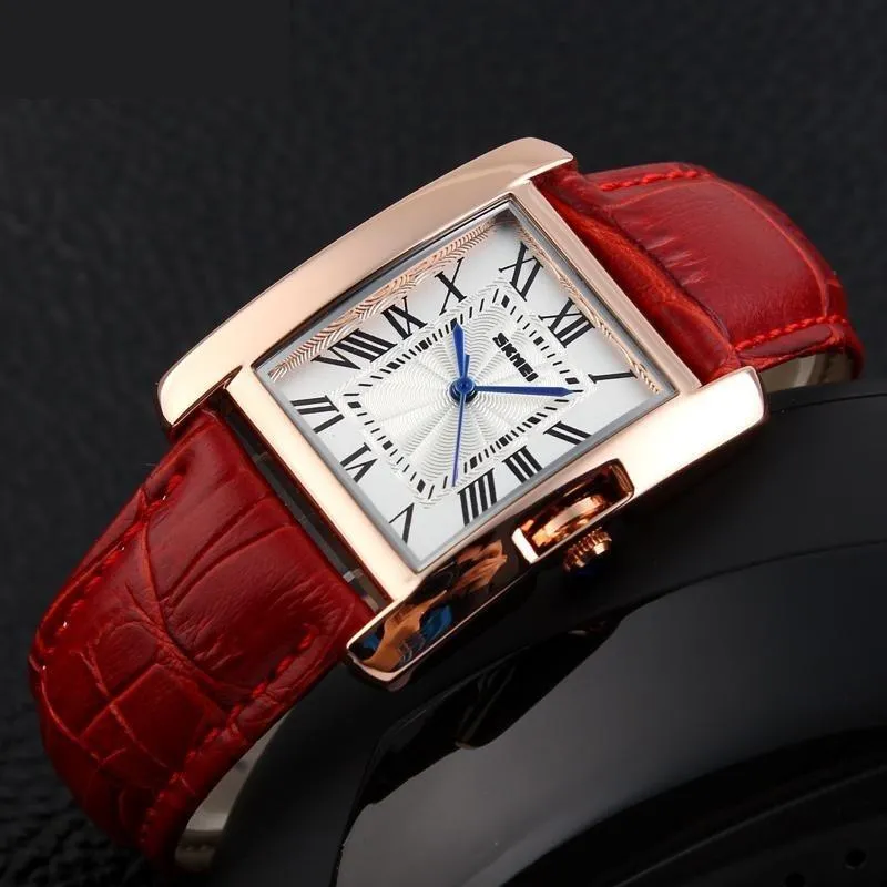 Women's Elegant Retro Fashion Casual Leather Quartz Watch